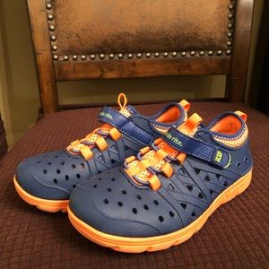 Stride Rite rubber/water shoes
